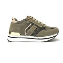 Carica l'immagine nel visualizzatore di Gallery, KEYS SNEAKER PELLE TORTORA