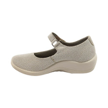 Carica l'immagine nel visualizzatore di Gallery, Arcopedico Estrela Ballerina Donna Pelle Beige Cinturino Plantare Estraibile