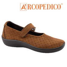 Load image into Gallery viewer, ARCOPEDICO BLACK LEATHER BALLERINA