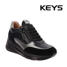 Carica l&#39;immagine nel visualizzatore di Gallery, SNEAKER KEYS PELLE NERO